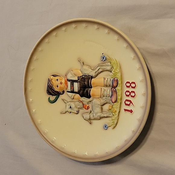 M.J. HUMMELS 1980'S - Picture 7 of 8